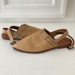 NWOT Anthropologie Ankle Strap Honey Leather Pointed Toe Flats Sz 9